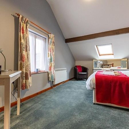 Katherines Court - Spacious Apartment With Rolling Hill Views Kendal Esterno foto